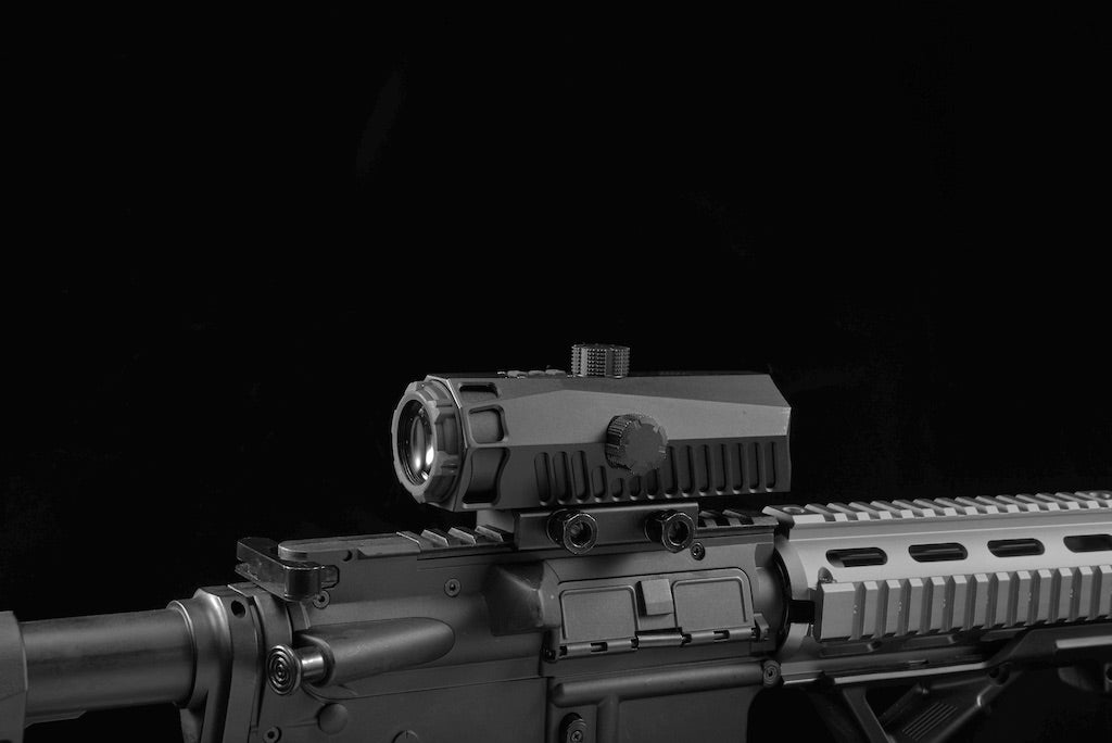 SABER Dot Sight 4x32