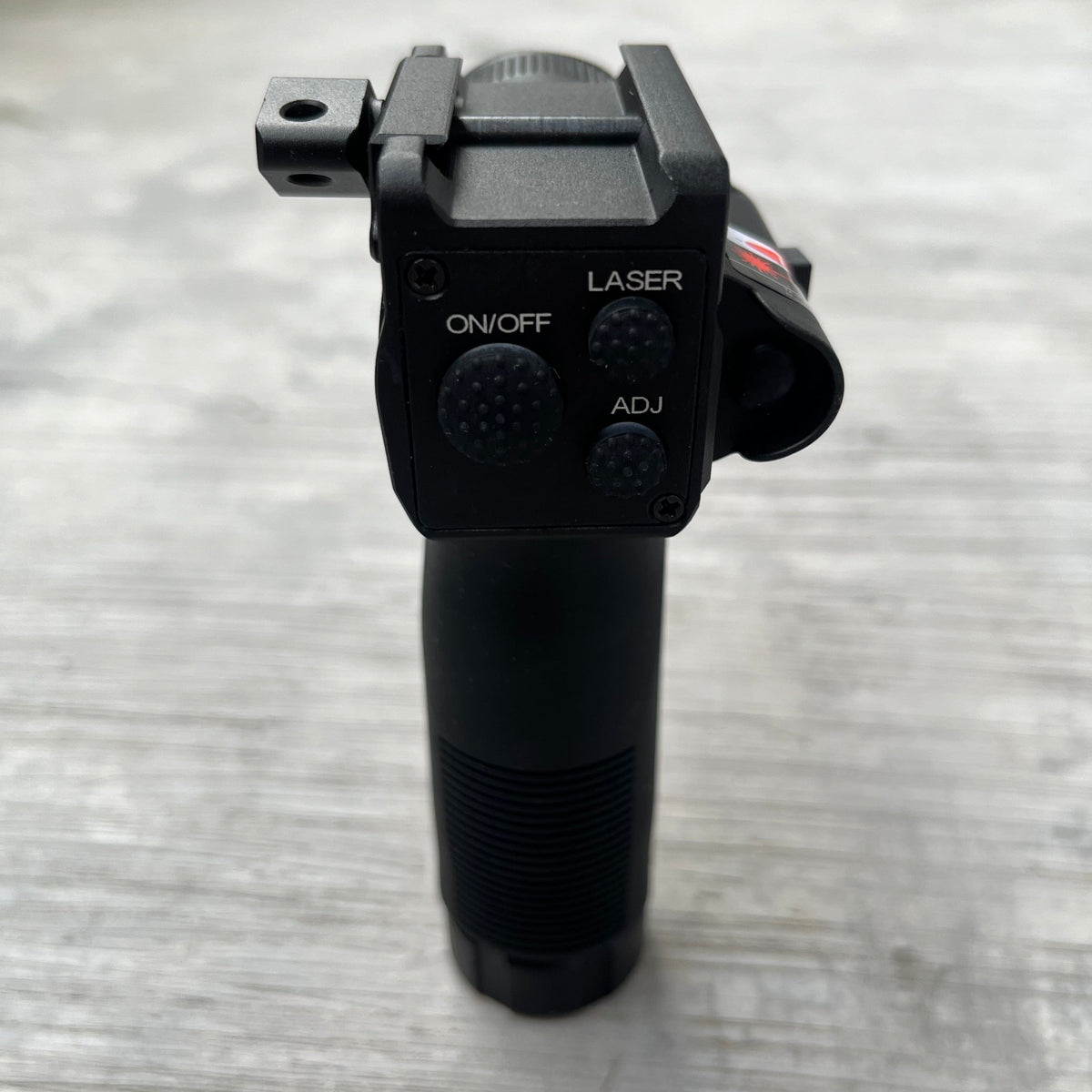 Vertical Foregrip 3 in 1 Flashlight (2000 Lumen)